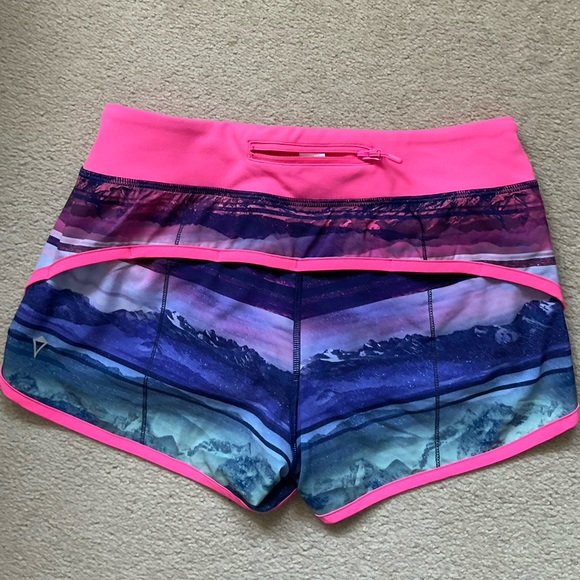 NWOT Ivivva Speed up shorts - Picture 2 of 6